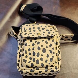 Universal Thread Cream and Black Crossbody Bag